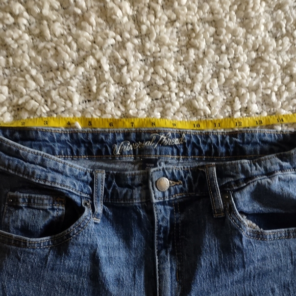 Universal Thread jeans - Picture 3 of 4